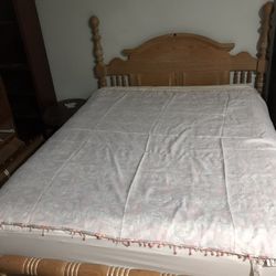 Queen Bedroom Furniture With Mattress And Box Spring 