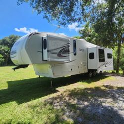 2010 Laredo Keystone