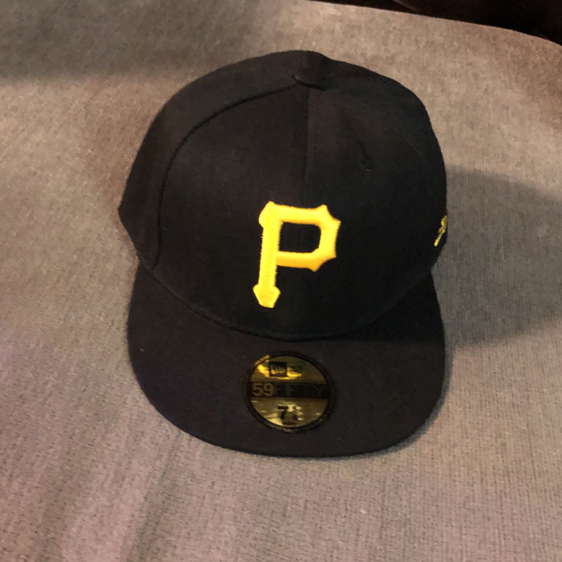 Pittsburg Fitted Hat 7 5/8