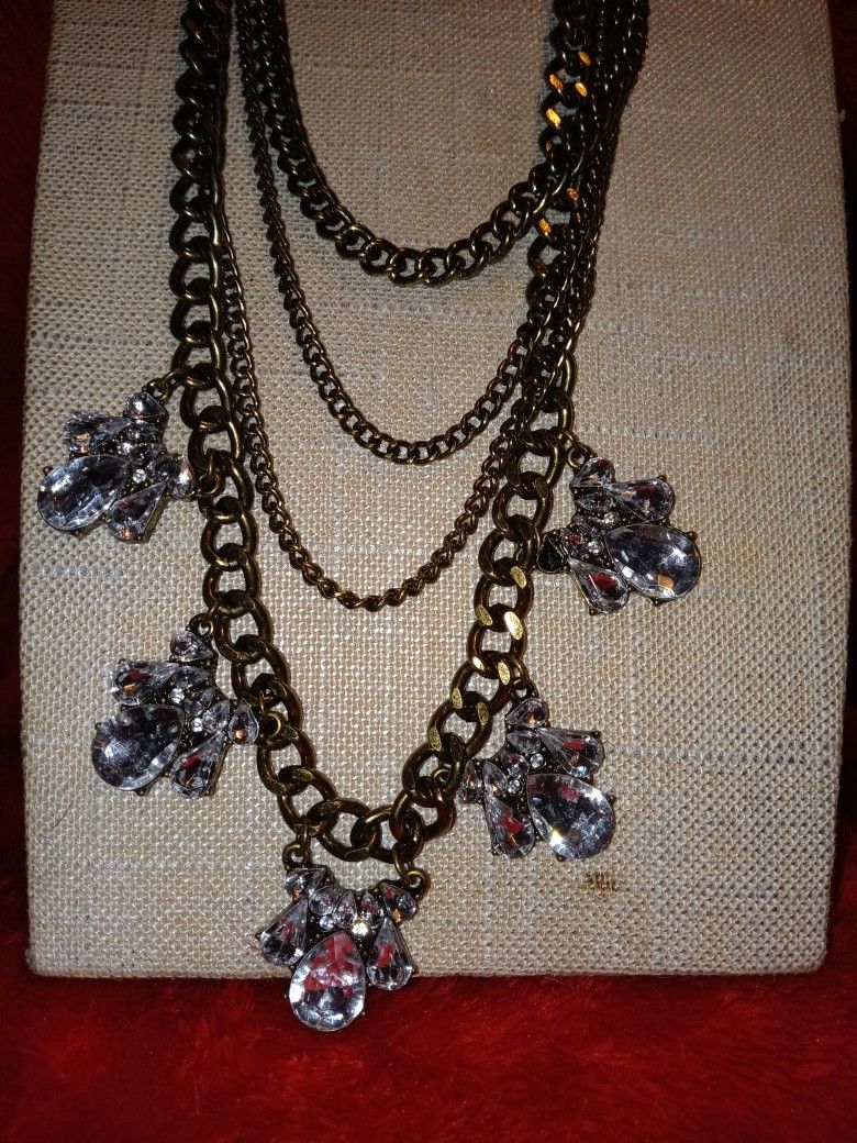 $10 Arizona Jean Company Crystal And Metal Necklace