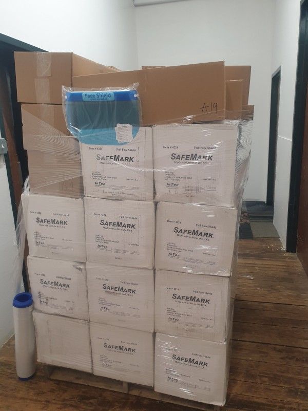 GLOVES...MASKS,....N95.,......FACESHIELD...WE HAVE MANY
