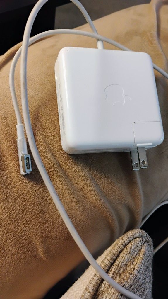 Apple Power Book Power Supply 85Watts