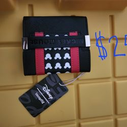 New! Disney Loungefly Mickey Mouse Wallet Red Black Classic Icon NWT