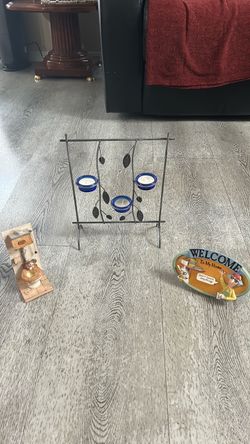 Metal Tealight Candle Holder Stand and 2 pieces  of decoration