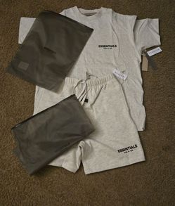 White essentials set
