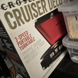 Crosley Cruiser Deluxe Record Player