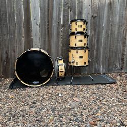 Pork Pie Custom Kit Natural Satin Finish w/ Black Hardware