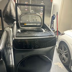 Samsung Washer and Dryer / Top of the Line models.