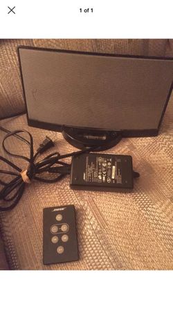 Bose SoundDock Series I Black iPod Speaker Dock with Power Adapter and Remote