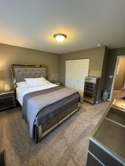 FREE QUEEN HEADBOARD
