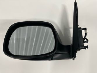 04-06 Toyota Tundra Crew Cab Left Side/ Driver Side Single Mirror With Powered Glass