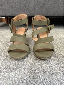 Crown Vintage Olive Green Strappy Block Heel Sandals