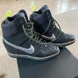 Nike WMNS Dunk Sky Hi Sneakerboot 2.0 Size 6 