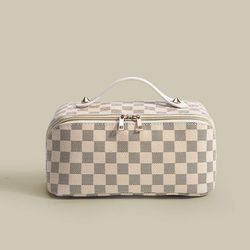 Large Capacity Makeup Bag, Checker Travel Makeup Bag, Toiletry Bag, Leather Toiletry  Bag, Mens Toiletry Bag for Sale in Pelham, NY - OfferUp