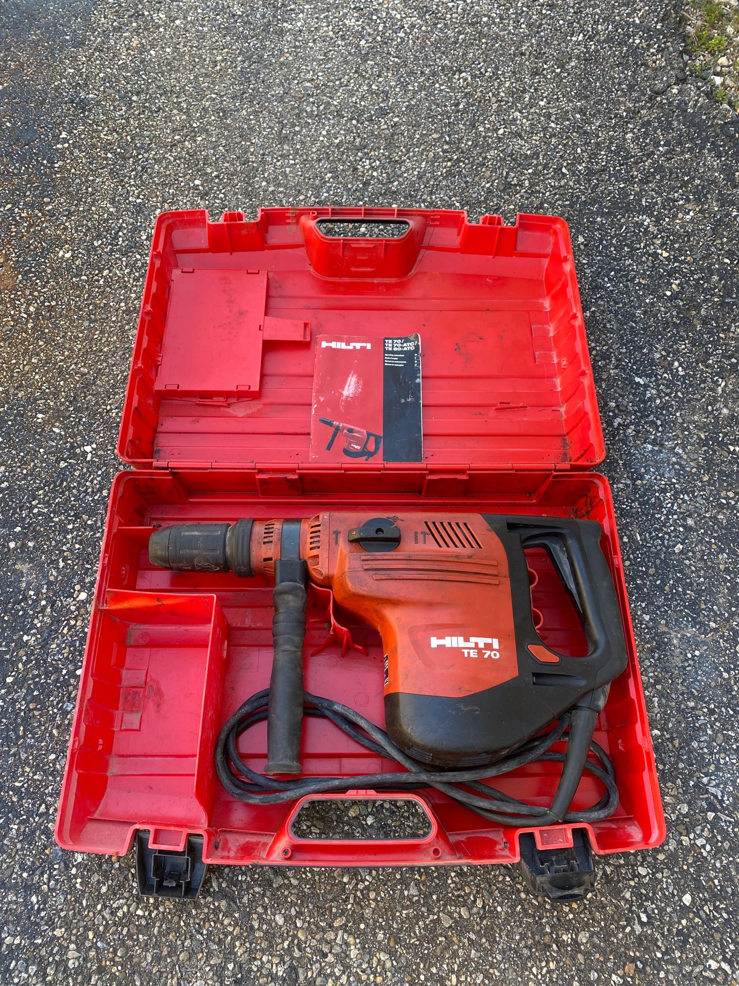 Hilti TE70 SDS Max hammer drill