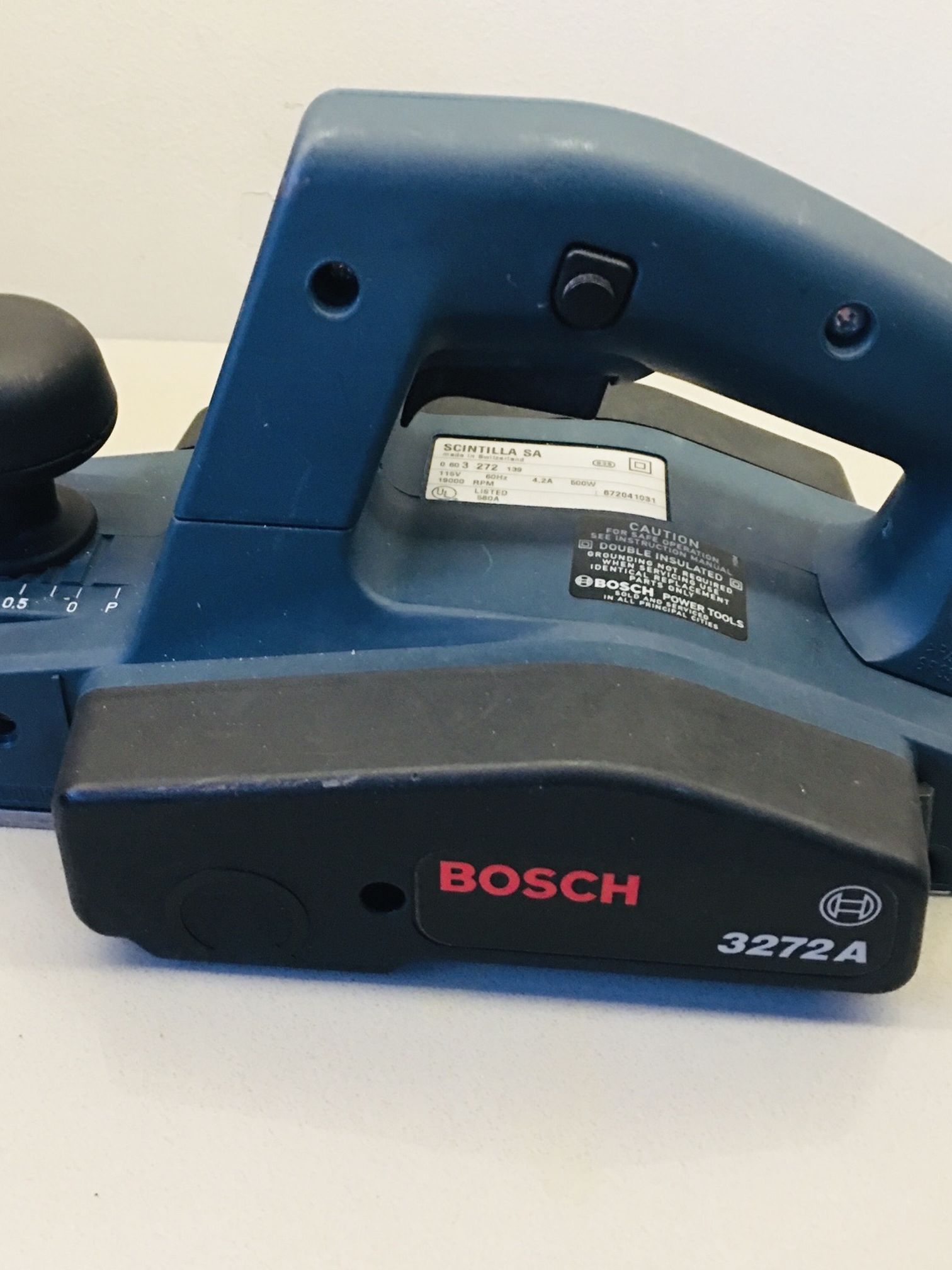 Bosch 3272A Planer