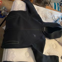 Black Nike Tech Large