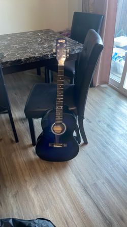 6 string guitar asking 100$ very good condition
