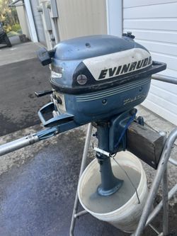 1956 Evinrude Lightwin 3