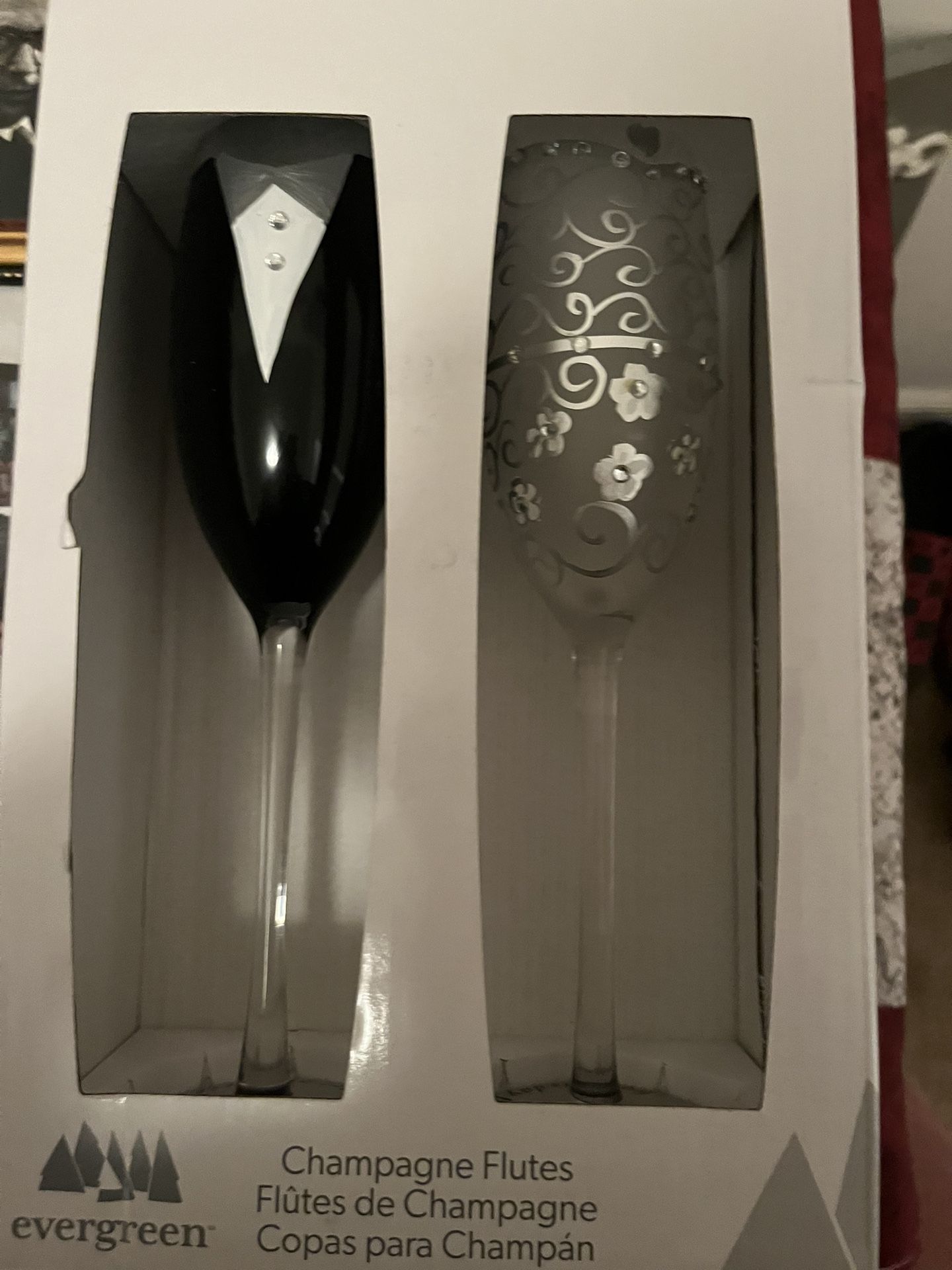Bride And Groom Champagne Flutes New