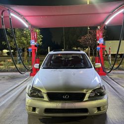 2002 Lexus IS 300