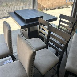 Dining room table set