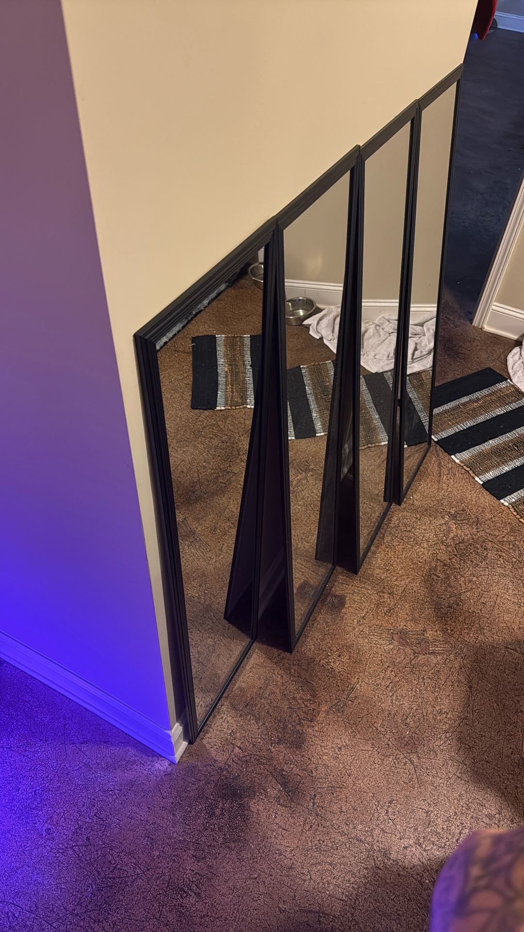 4 skinny black mirrors