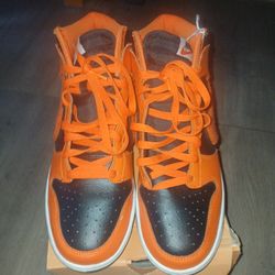 Nike Dunk High Chenille Swoosh safety Orange 
