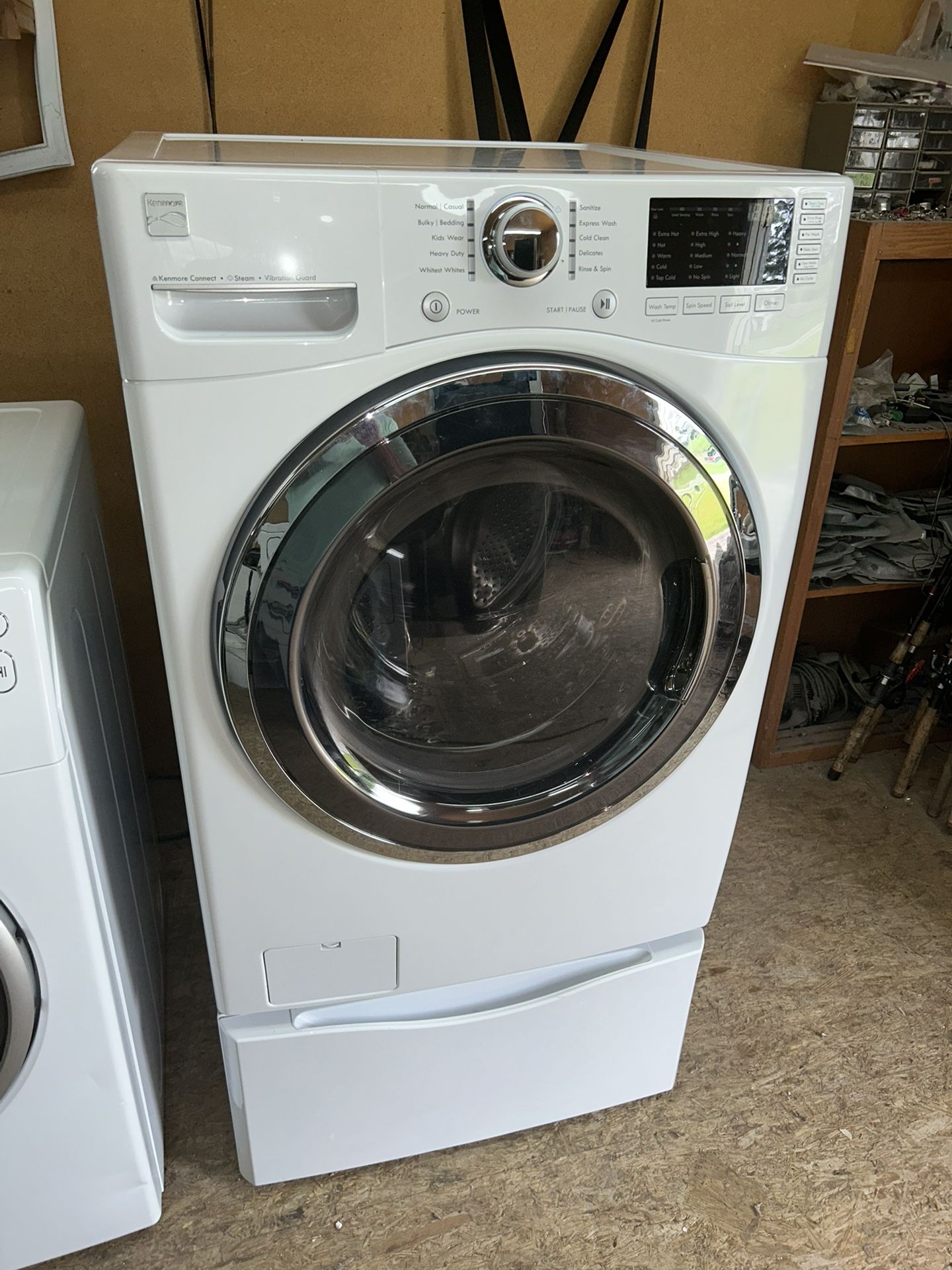 Kenmore Super Capacity Front Load Washer With Pedestal / Drawer