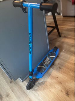 Electric scooter