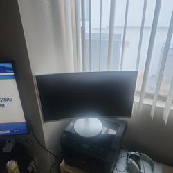 Samsung Curved Monitor