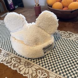 White Mickey Fleece Disneyland Hat