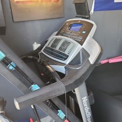 Treadmill  Free 