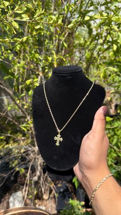 Gold Chain with Cross Pendent 10k FIRM