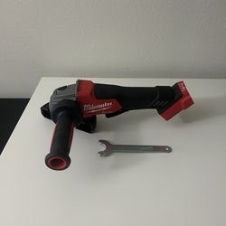Milwaukee Fuel  4-1/2 - 5” Grinder