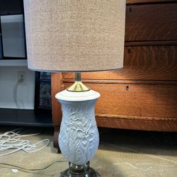 Floral/Brass Lamp- Biz Liquidation Sale