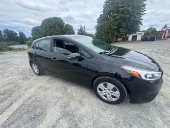 2018 KIA Forte 5-Door