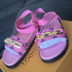 Lv Sandals Size 8