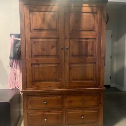 Armoire/TV stand 