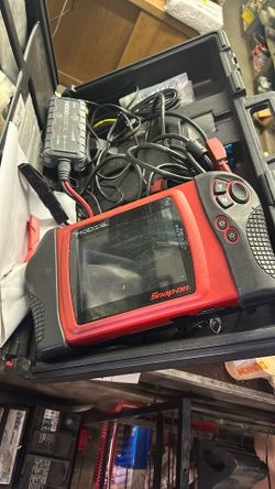 Snap On Modis With Cables Keys And Etc