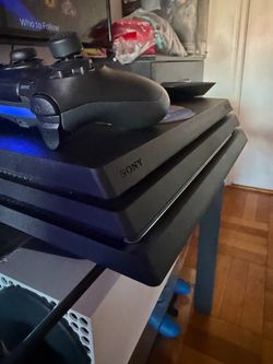 PS4 1TB/ PlayStation 4 pro