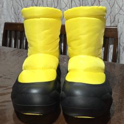 Crocs Overpuff Boot 'Cyber Yellow'