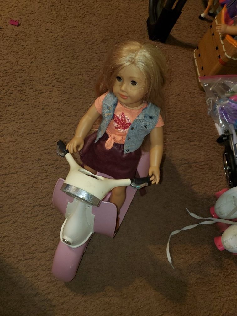 American girl doll Tenney and scooter