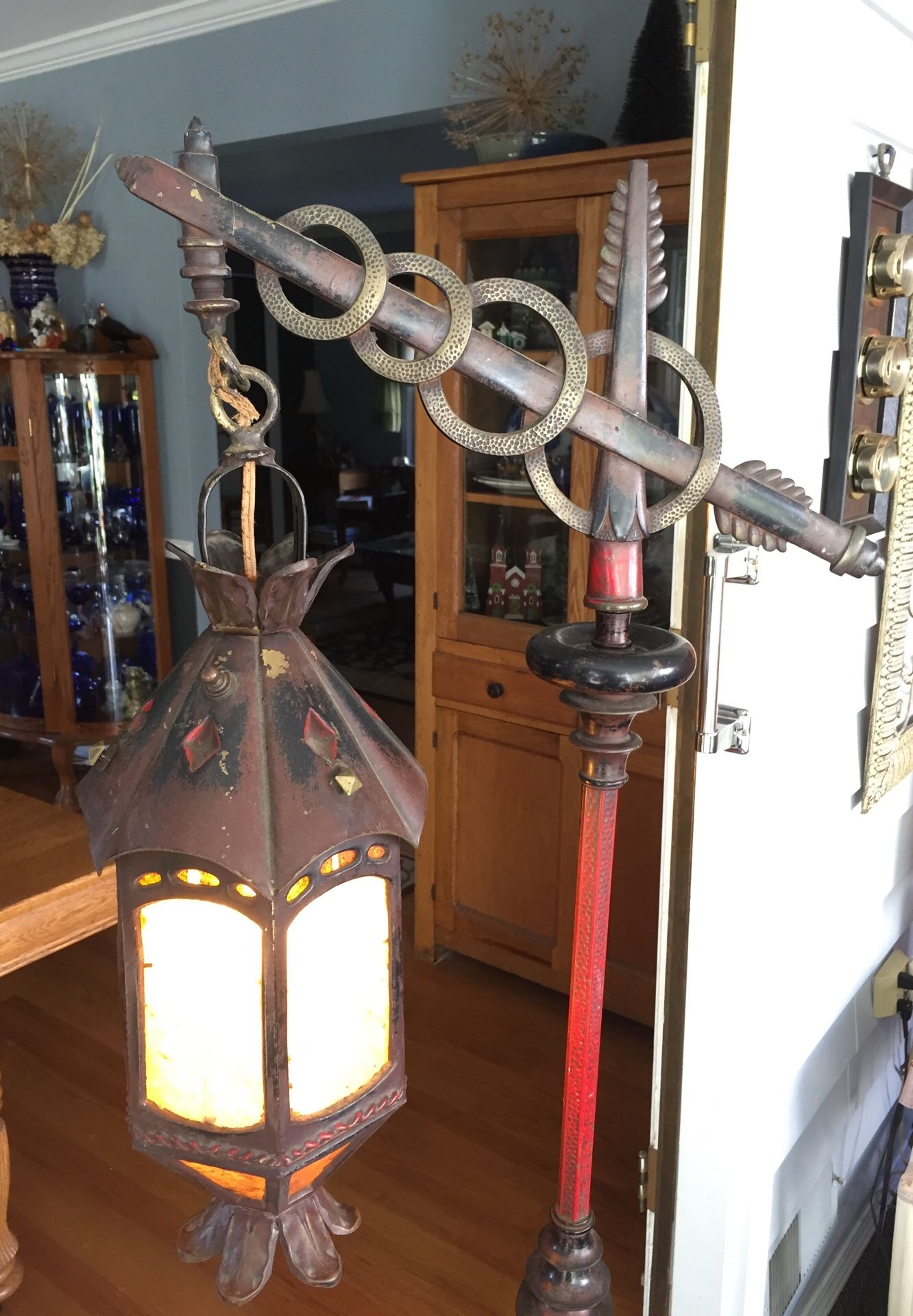 Antique, cast iron stand floor lamp,5’10” tall