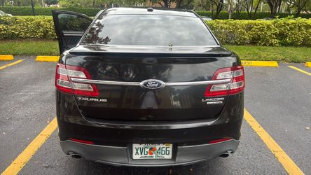 2013 Ford Taurus