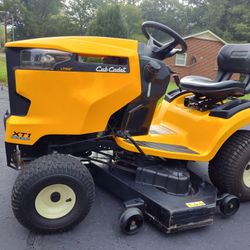 Cub Cadet Riding LawnMower 50 Inch Mower Deck
