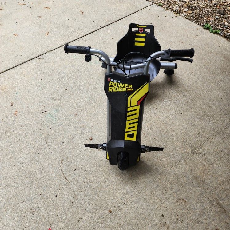Razor 360 Kids Drift Trike Electric