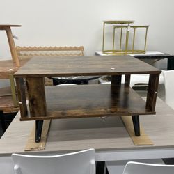Assembled New Small Coffee Table for Living Room 2-Tier Wooden Center Table with Open Storage Shelf