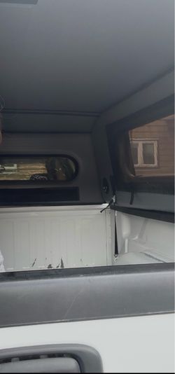Truck topper
