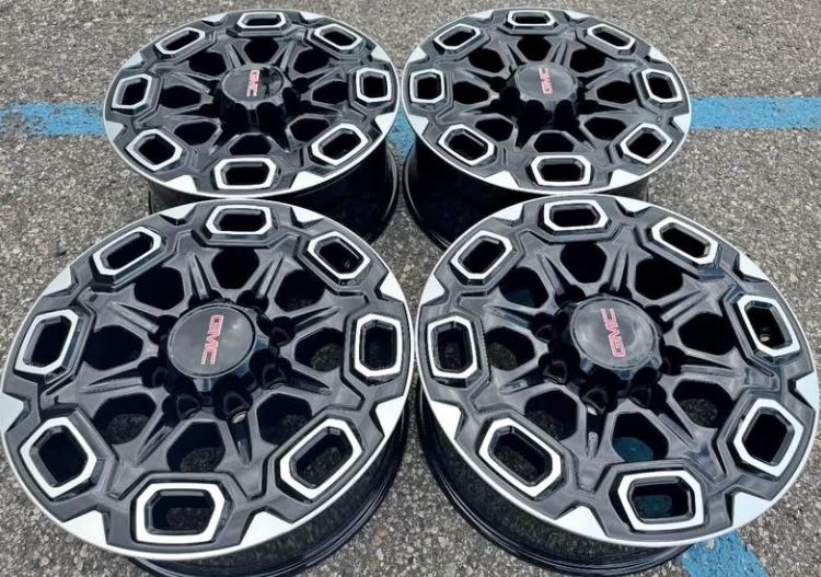 20” CHEVY SILVERADO DODGE RAM 2500 GMC SIERRA DENALI 3500 8X6.5 WE FINANCE SET NEW RIMS WHEELS